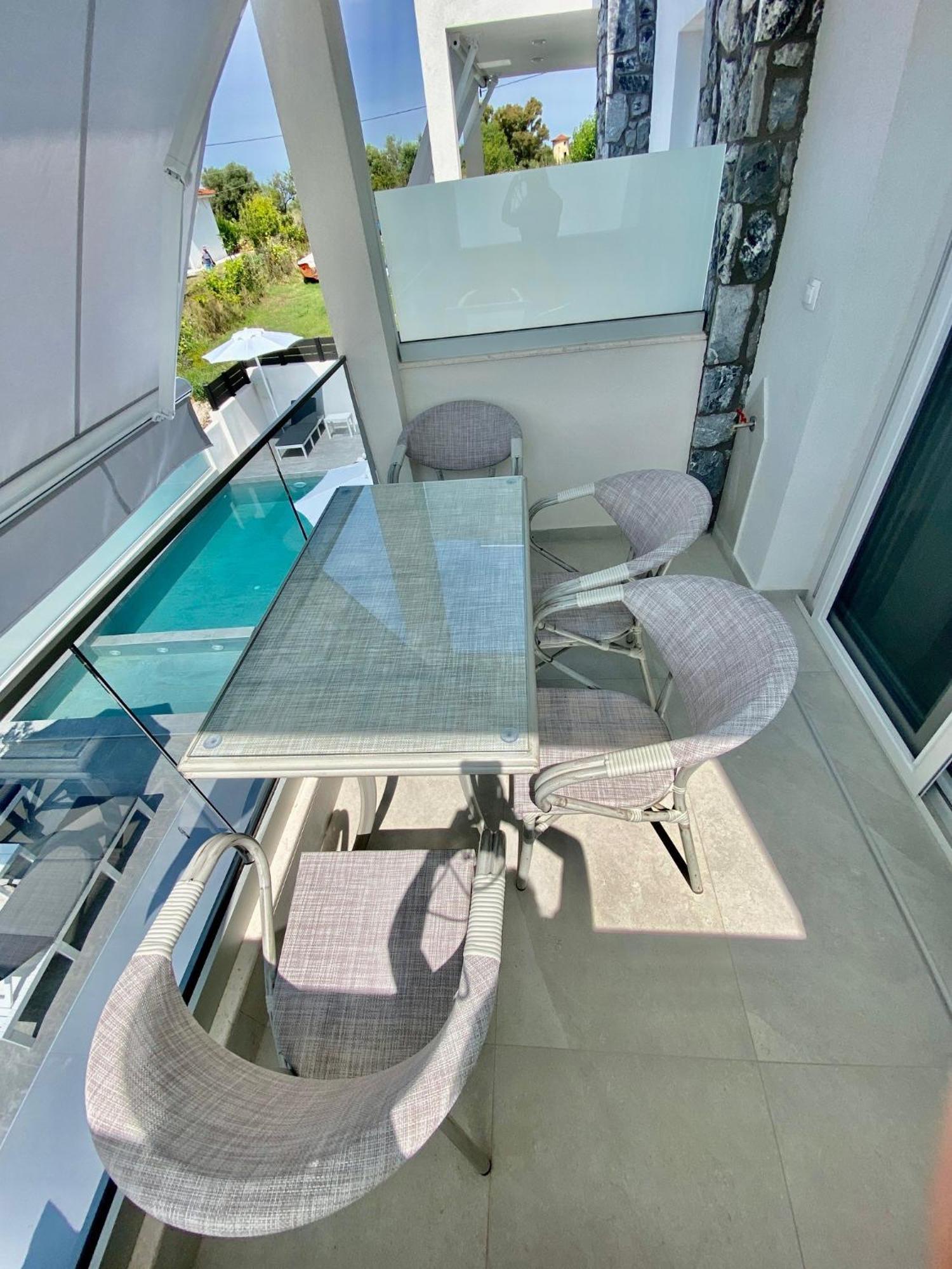 Interni Luxury Living Apartment Nikiti  Exterior photo